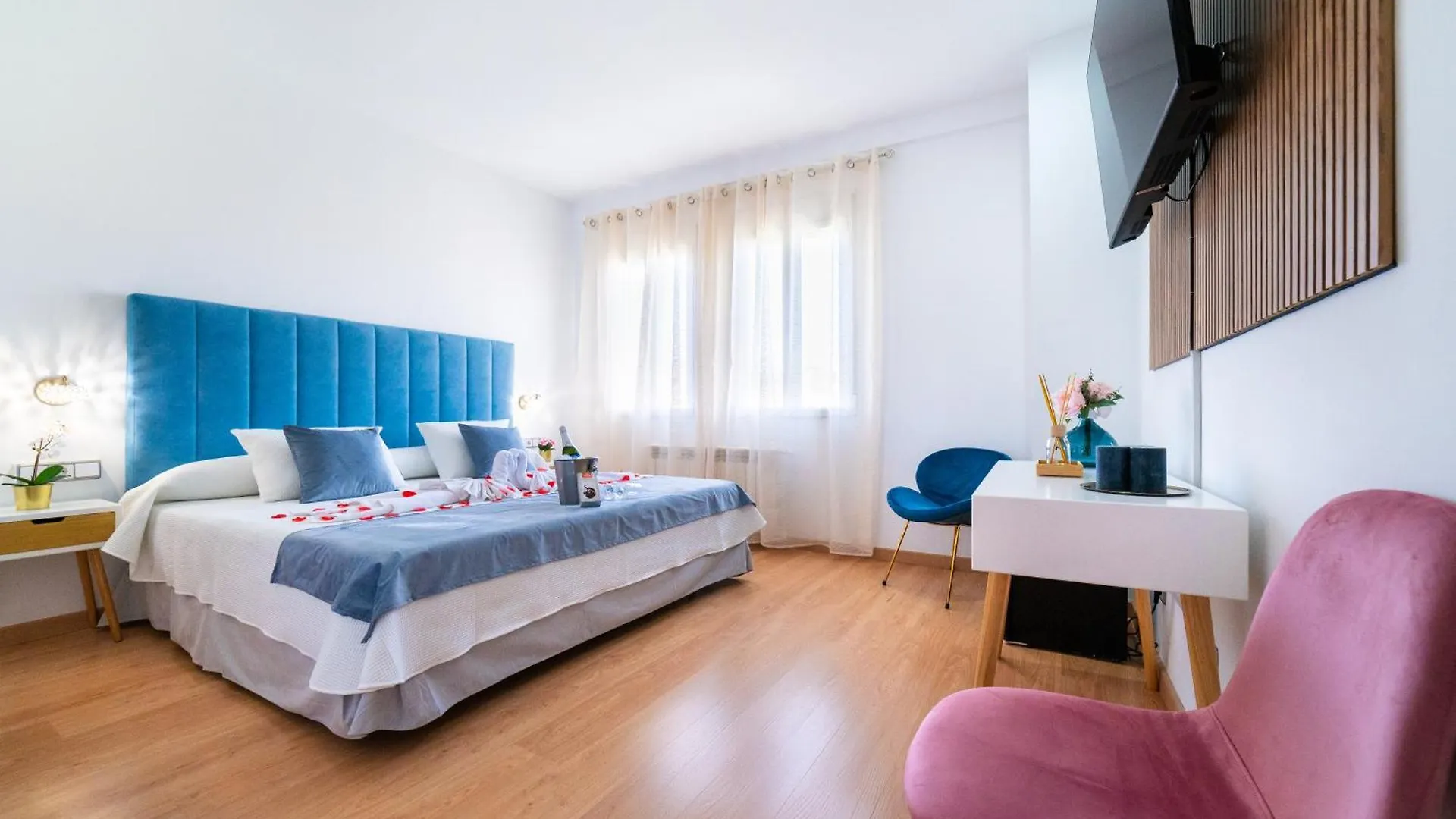 Hotel Puerta De Cazorla 3*,
