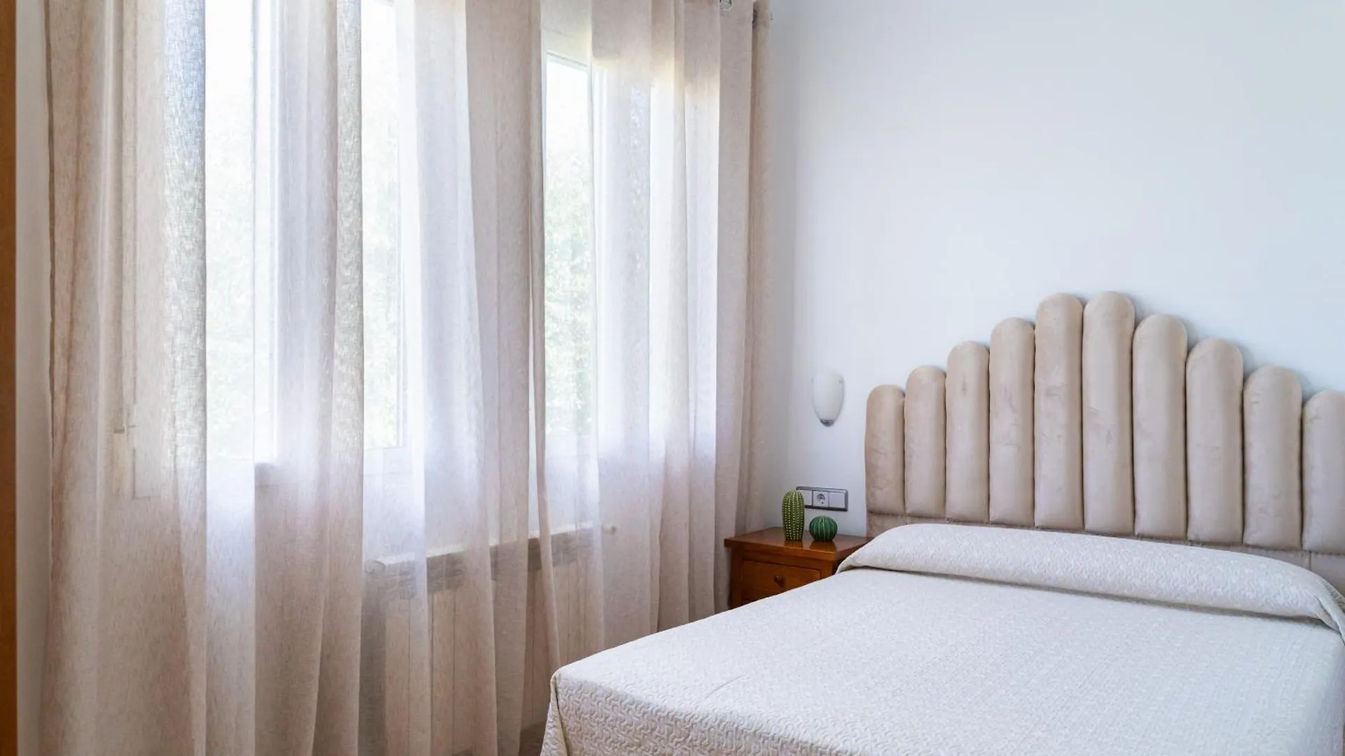 Hotel Puerta De Cazorla 3*,